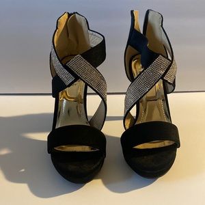 Second Luv - black and silver crisscrossed sandal